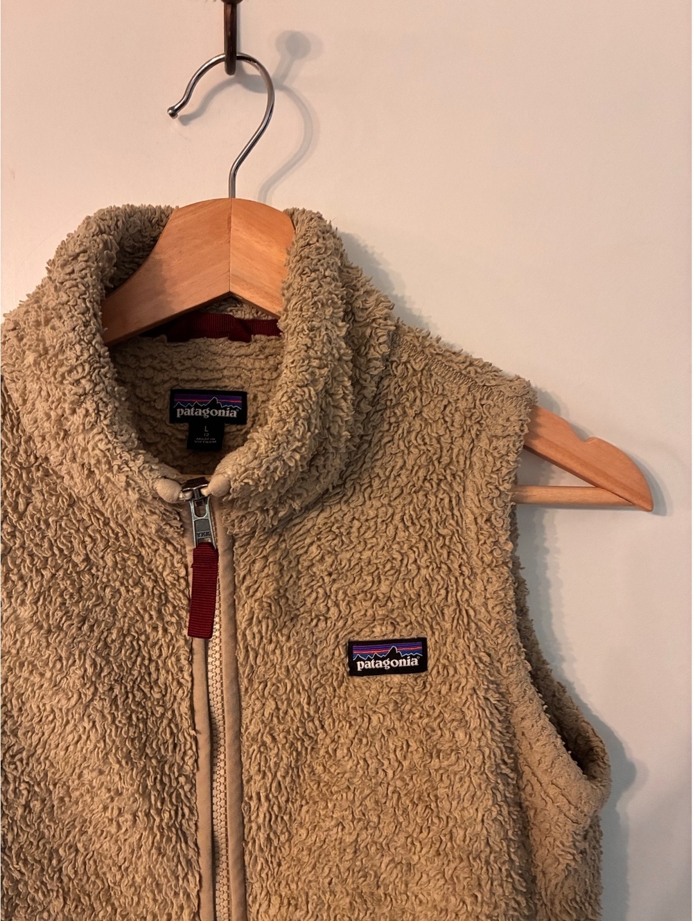 Patagonia Girls Los Gatos Fleece Vest Tan Youth Large 12